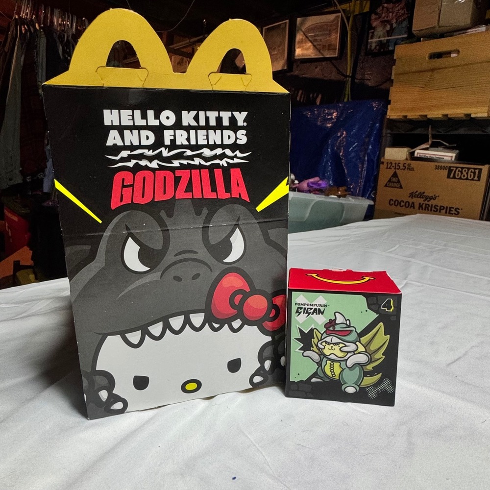 2026 McDonalds Hello Kitty x Pompompurin Gigan Godzilla Toy #4 Sanrio w/ Box